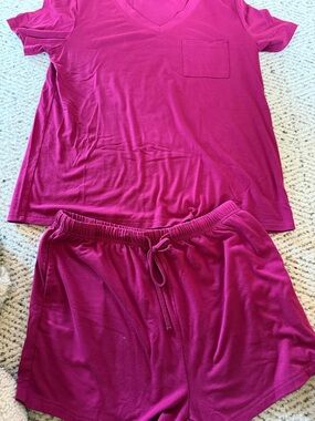 Women's V-Neck Short Sleeve Pajama Set in Bright Pink